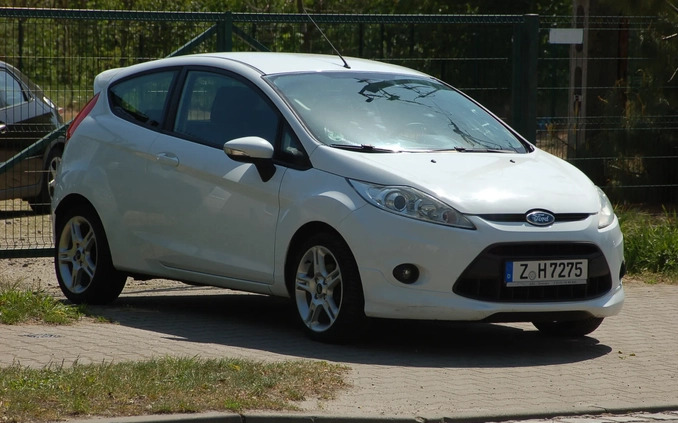 Ford Fiesta cena 18600 przebieg: 148000, rok produkcji 2009 z Wrocław małe 326